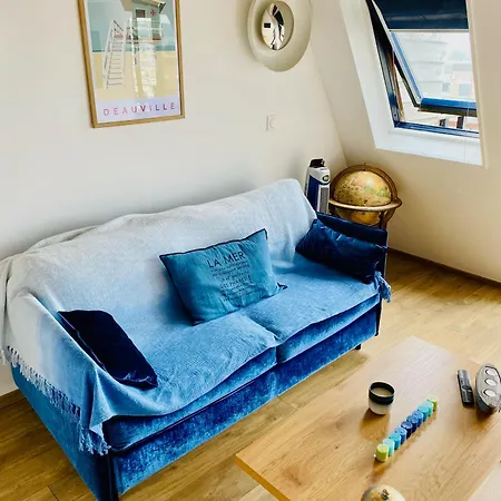 Mezzanine La Vie En Bleu- Vue Apartment *