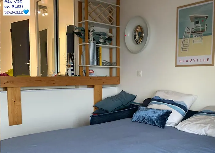 Mezzanine La Vie En Bleu- Vue Ντοβίλ